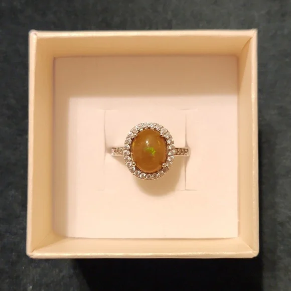 Opal ring - Picture 1 of 3